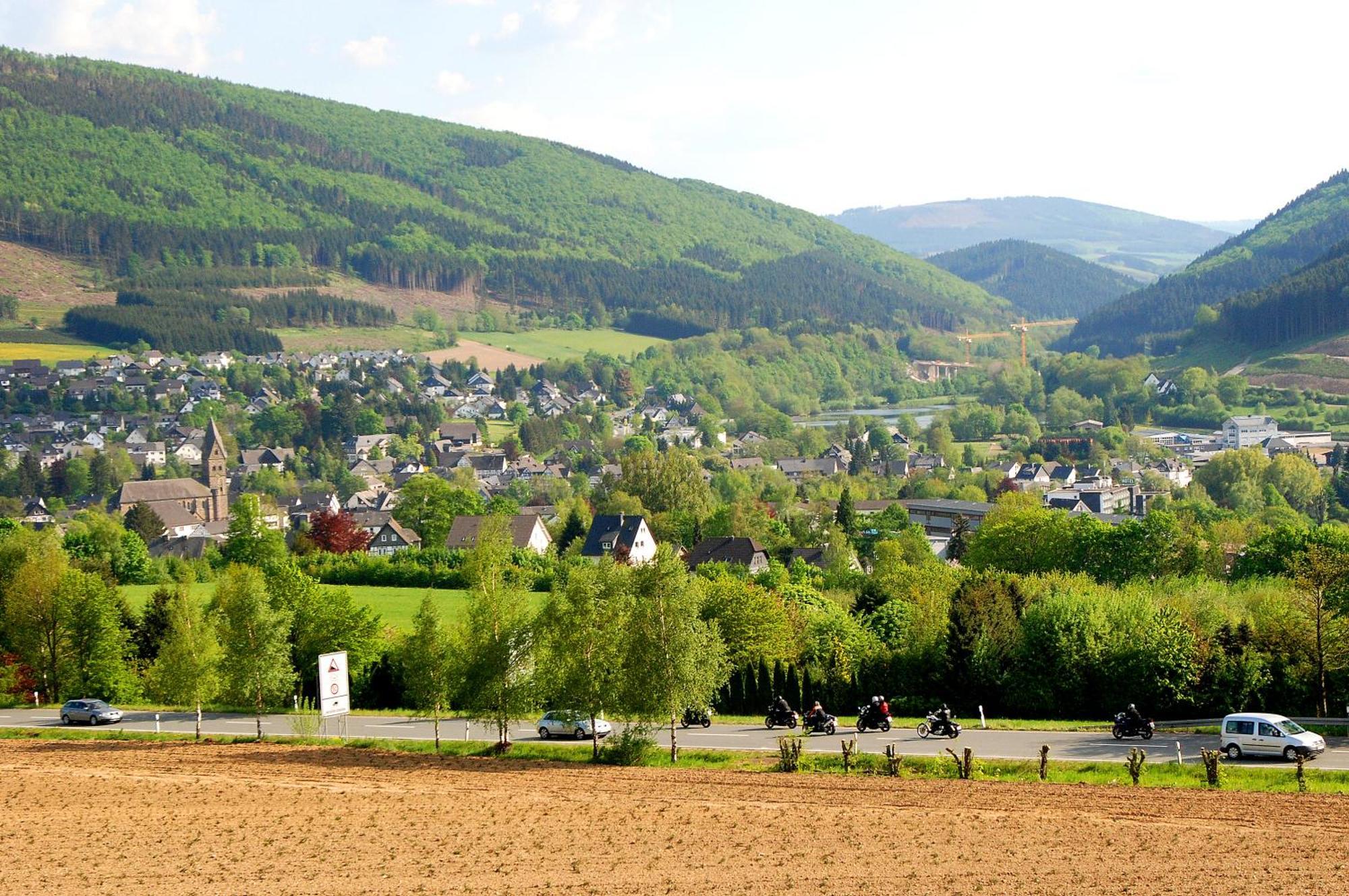 Hotel Bigger Hof - Wirtshaus Platzhirsch Am Jahnplatz ออลสเบิร์ก ภายนอก รูปภาพ